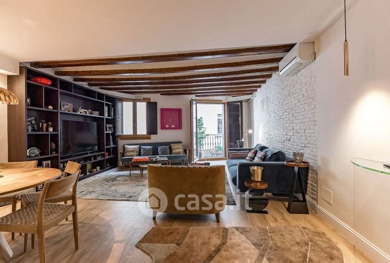 Quadrilocale in Affitto in Via Melone a Milano property