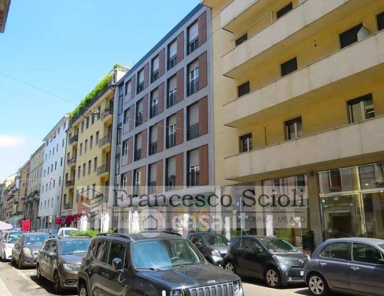 Quadrilocale in Affitto in Via Alessandro Volta 4 a Milano property