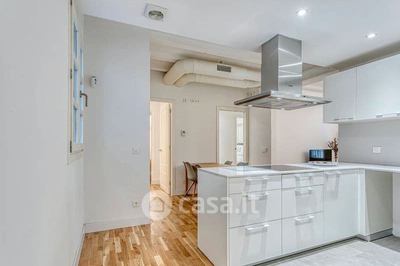 Quadrilocale in Affitto in Via Crocefisso a Milano property