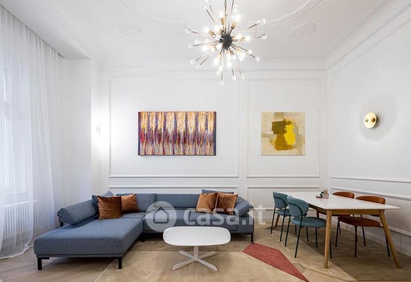 Quadrilocale in Affitto in Via Porlezza a Milano property